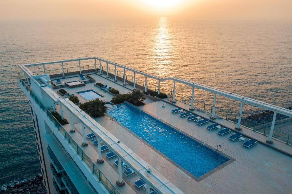 Beach Dream - A Luxury 1 Bedroom Apartment With Direct Beach Access ราสอัลไคมาห์ ภายนอก รูปภาพ